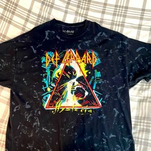 Large/BoohooMAN Graffiti T-Shirt